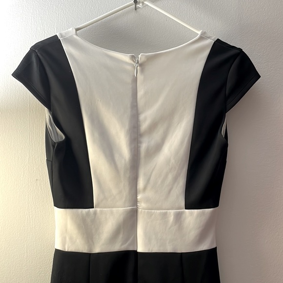 New York & Co black-and-white, stretch, mid-length dress, XS Petite NEW - Picture 6 of 6